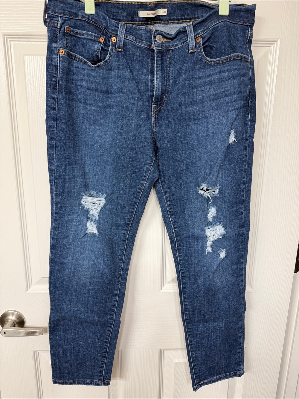 Levi's Distressed Dark Blue Cropped Jeans